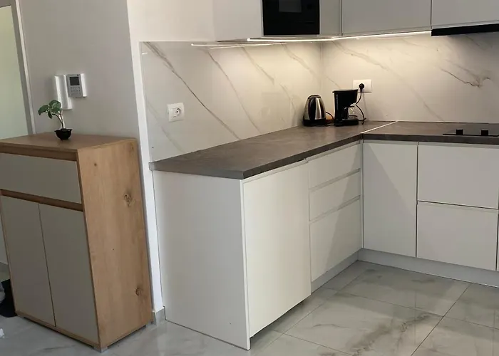 Maria's Daire Saranda